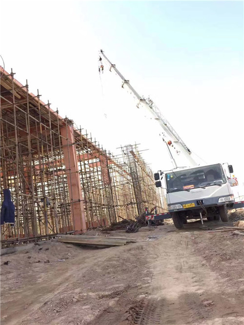 镇巴县吊车作业的安全注意事项有哪些？